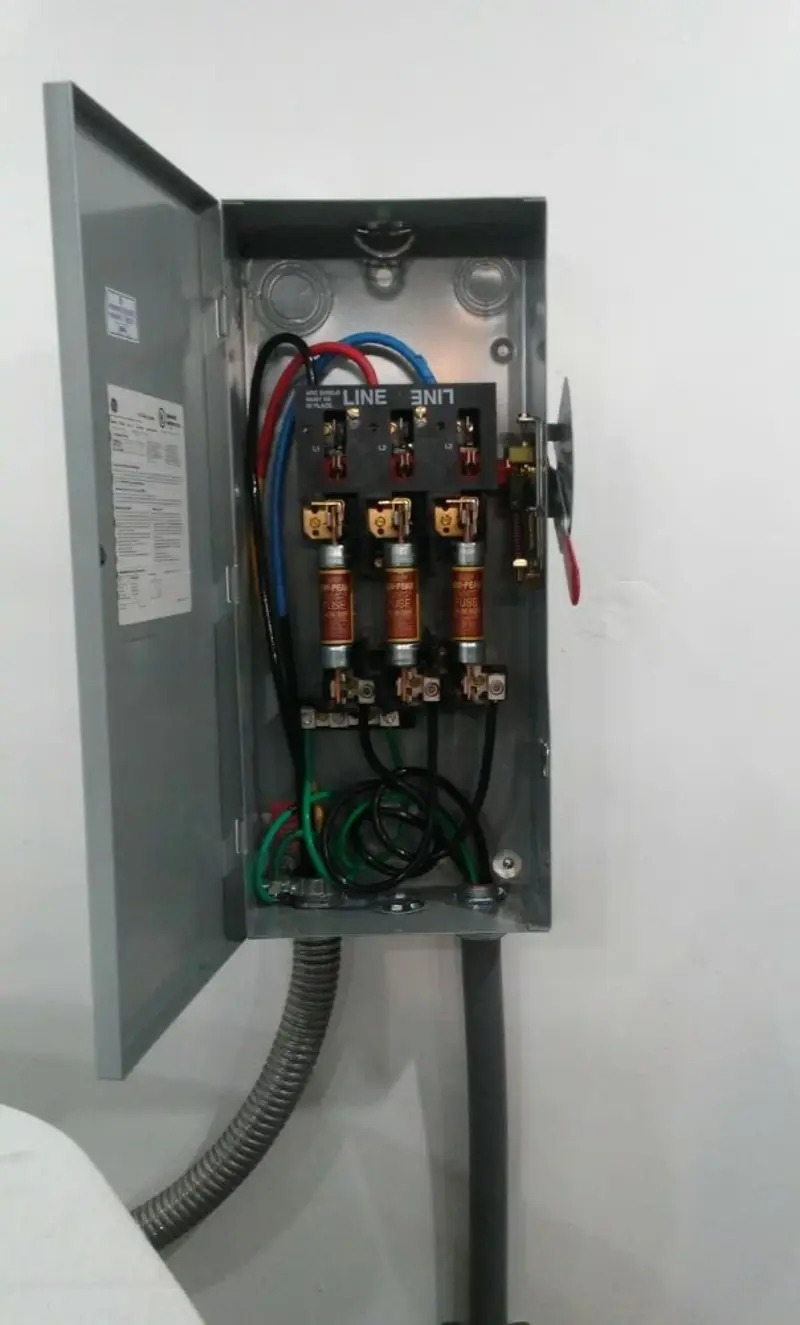 Three-phase disconnect switch installed for Electrical Wiring & Rewiring in Bay Hill